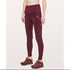 Lululemon Toasty Tech Tight II in Garnet Size 6  Womens Leggings Activewear